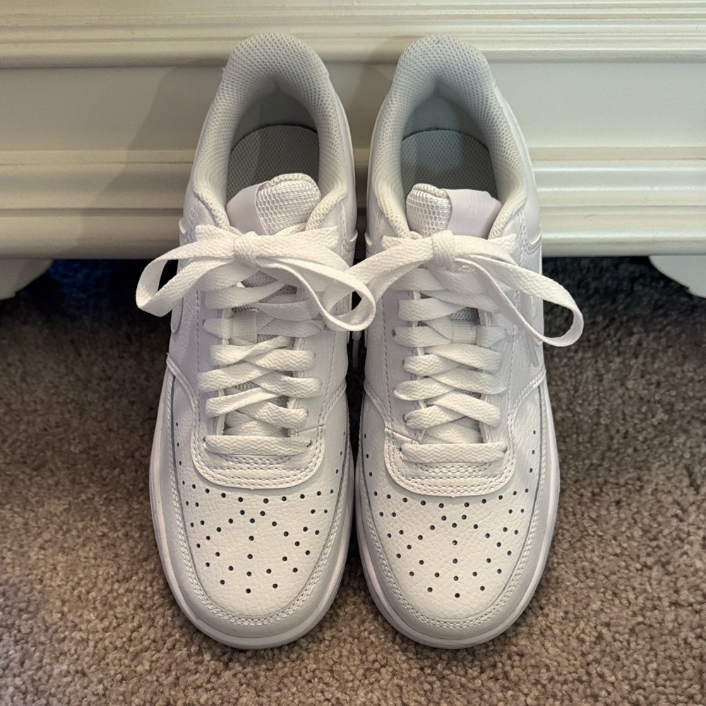 Nike Court Vision Low - Women’s Size 6.5 - Picture 3 of 9